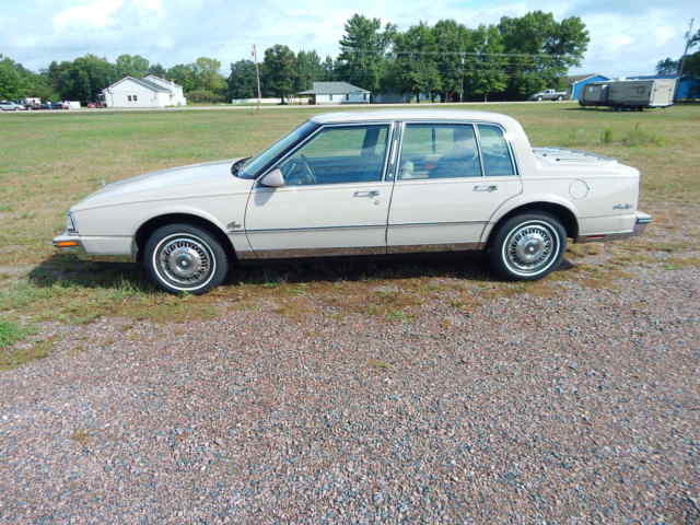 1988 Oldsmobile Ninety-Eight Regency Brougham - photo 3