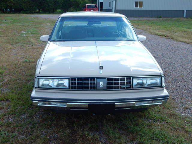 1988 Oldsmobile Ninety-Eight Regency Brougham - photo 6