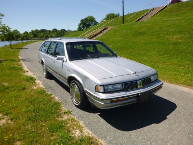 1988 Oldsmobile Ciera CUTLASS - photo 3