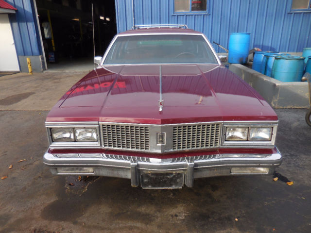 1988 Oldsmobile Custom Cruiser Base Wagon 4-Door - photo 2