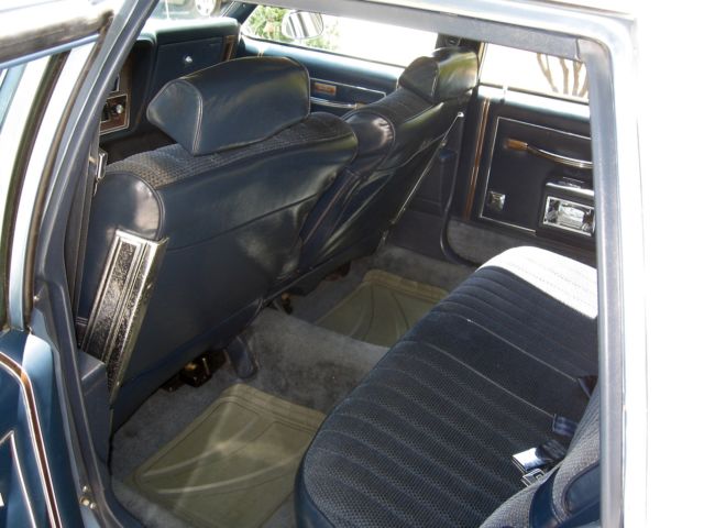1988 Oldsmobile Custom Cruiser - photo 3