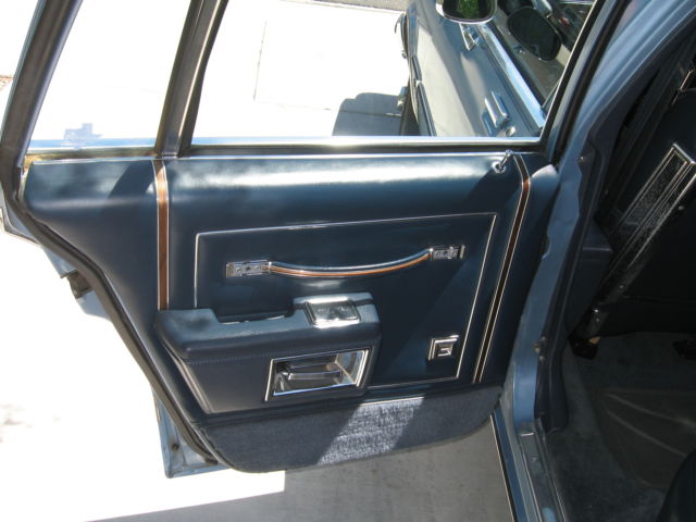 1988 Oldsmobile Custom Cruiser - photo 4