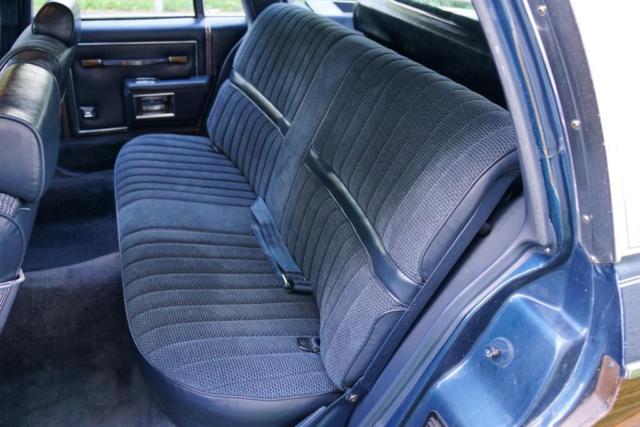 1988 Oldsmobile Custom Cruiser Station Wagon SUPER CLEAN DRIVES GREAT - photo 8
