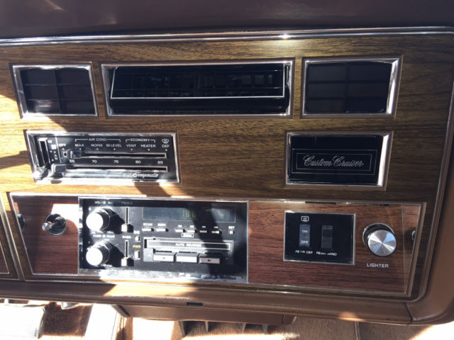 1988 Oldsmobile Custom Cruiser 3 seat - photo 11