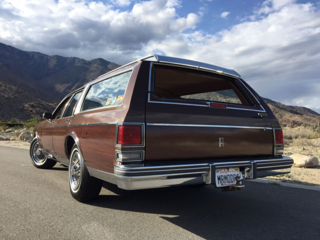 1988 Oldsmobile Custom Cruiser 3 seat - photo 7