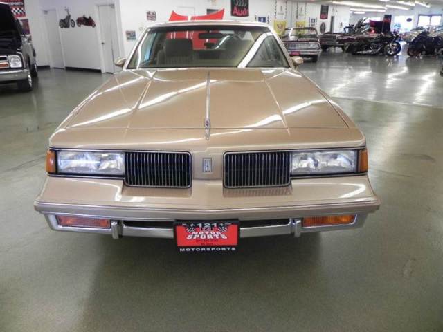 1988 Oldsmobile Cutlass Classic 2dr Coupe - photo 4