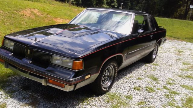1988 Oldsmobile Cutlass Classic Coupe 2-Door GT - photo 3