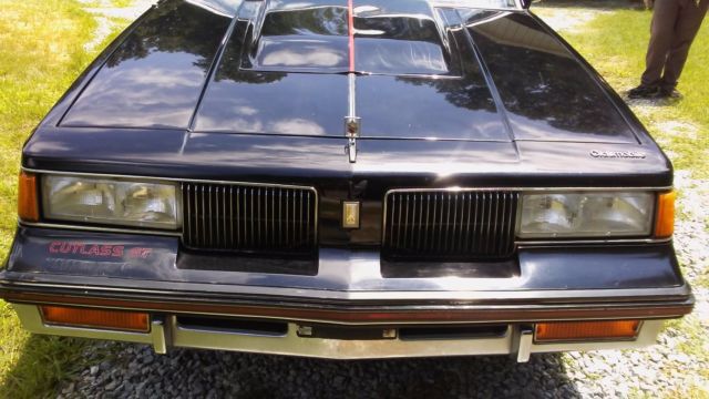 1988 Oldsmobile Cutlass Classic Coupe 2-Door GT - photo 5