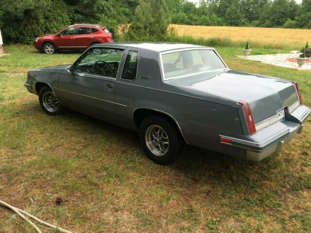 1988 Oldsmobile Cutlass Base - photo 4