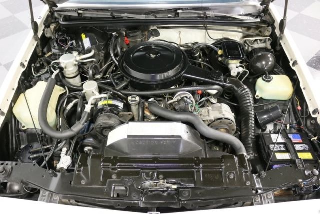 1988 Oldsmobile Cutlass Supreme Classic - photo 4