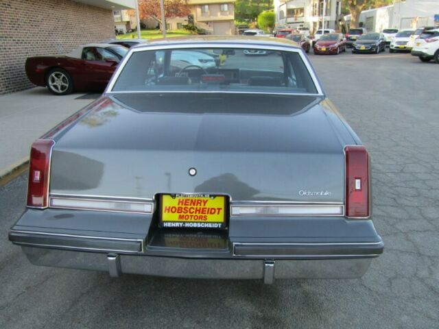 1988 Oldsmobile Cutlass Brougham - photo 2