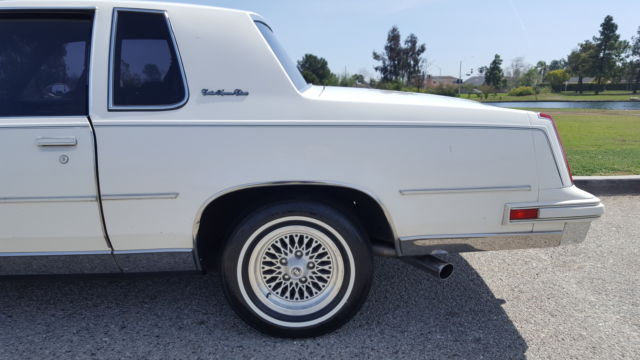 1988 Oldsmobile Cutlass COUPE ** NO RESERVE ** - photo 13