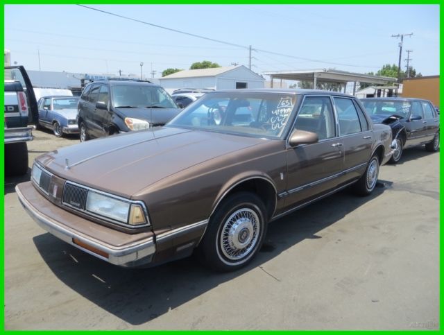 1988 Oldsmobile Delta Eighty-Eight Brougham 3.8L V6 12V Automatic NO RESERVE 1988 Oldsmobile Eighty-Eight Brougham