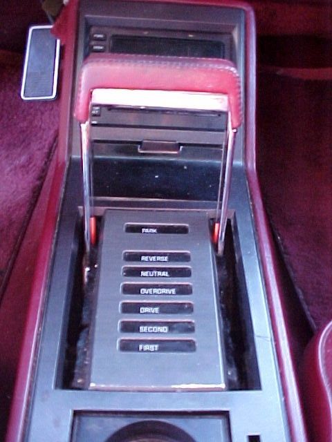 1988 Oldsmobile Toronado Trofeo Coupe 2-Door - photo 12