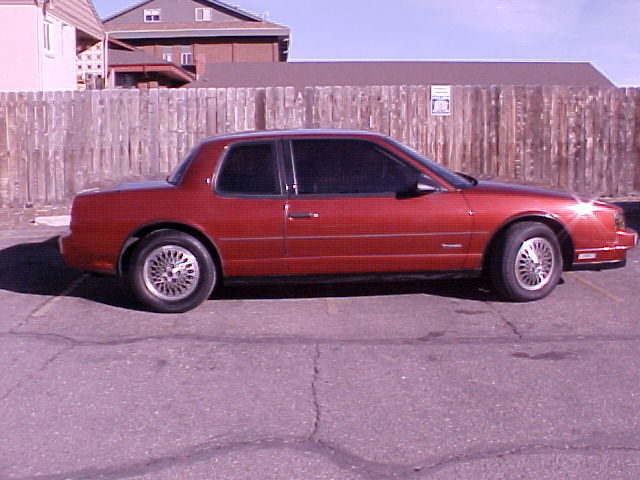 1988 Oldsmobile Toronado Trofeo Coupe 2-Door - photo 2