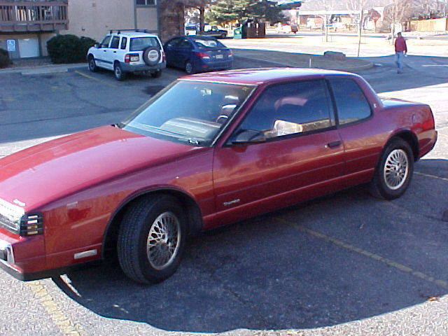 1988 Oldsmobile Toronado Trofeo Coupe 2-Door - photo 4