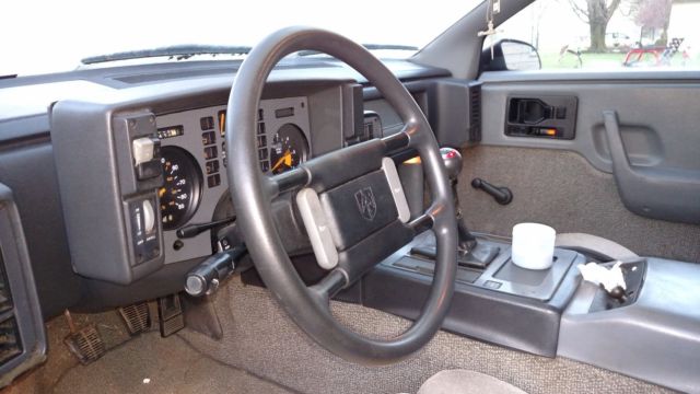 1988 Pontiac Fiero - photo 2