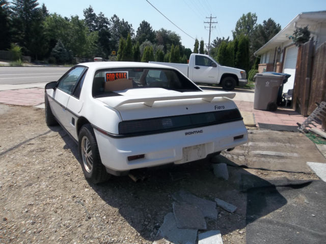 1988 Pontiac Fiero BASE - photo 3