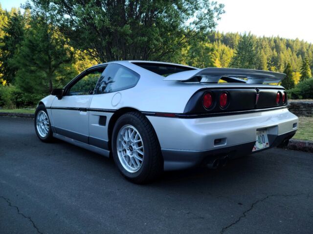 1988 Pontiac Fiero GT