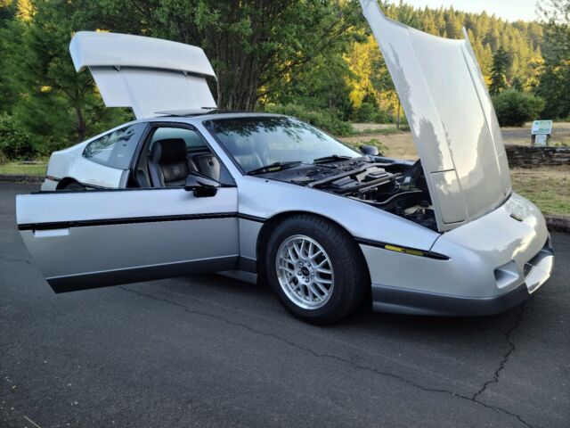 1988 Pontiac Fiero GT - photo 7