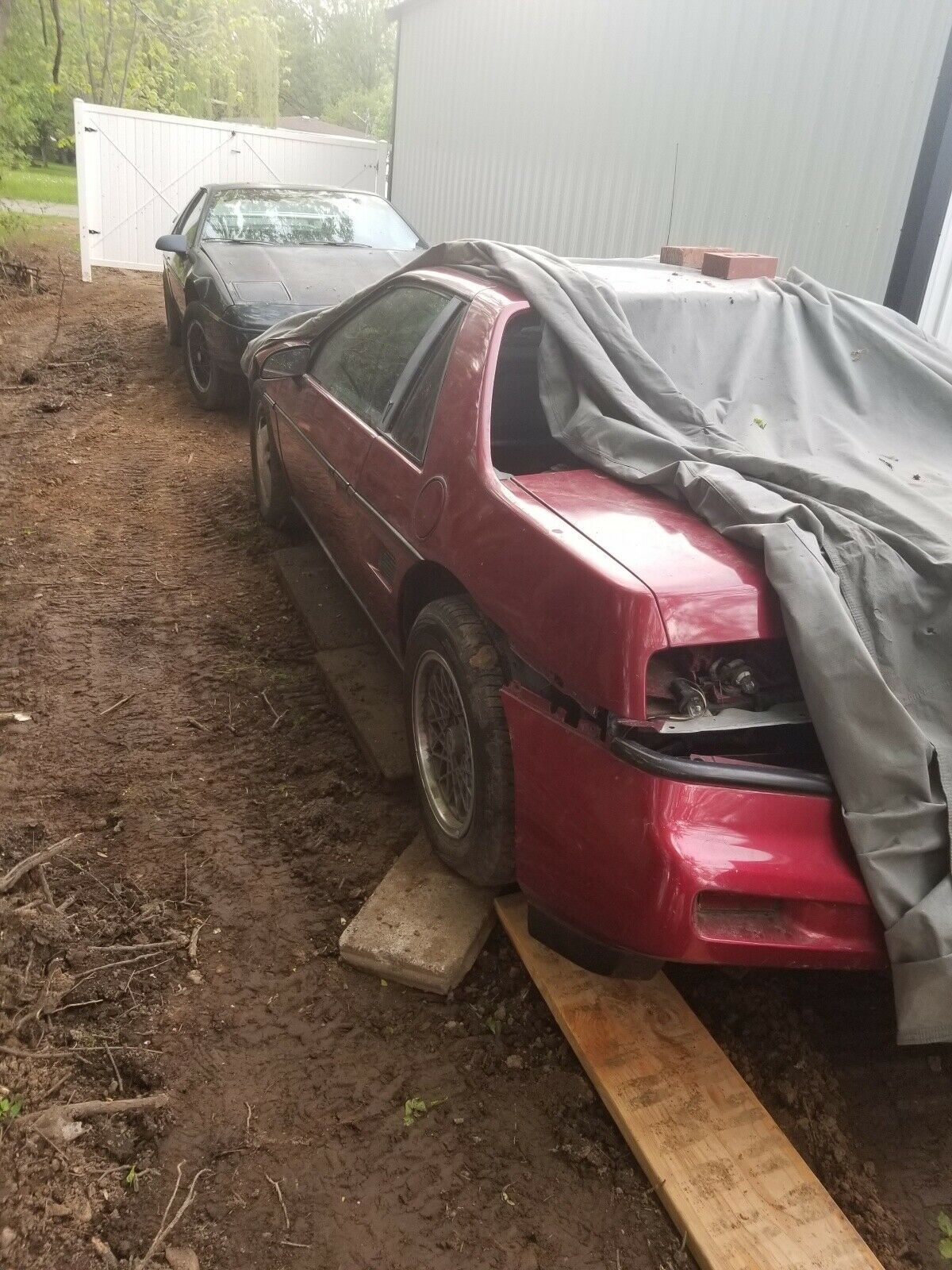 1988 Pontiac Fiero - photo 2