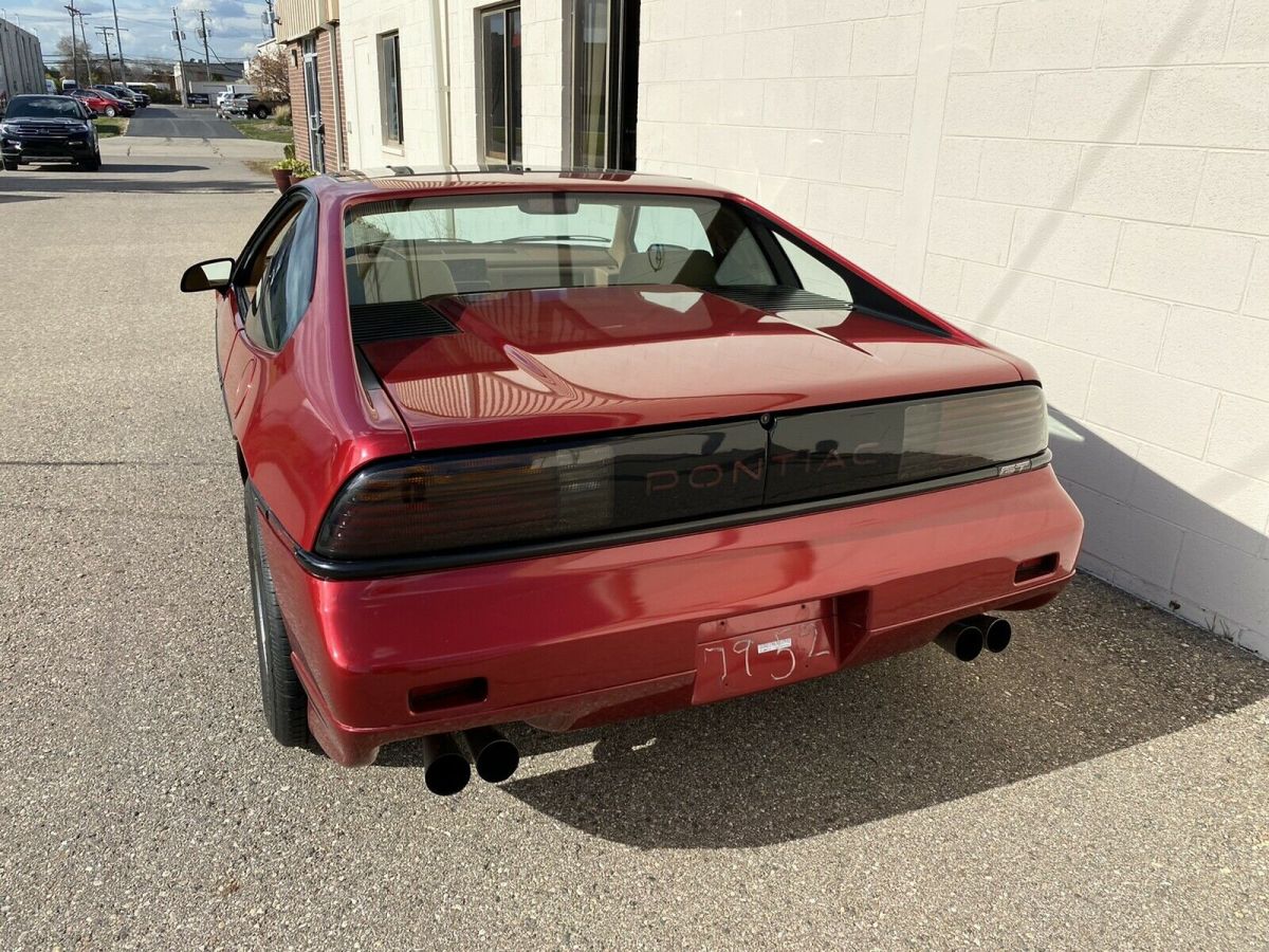 1988 Pontiac Fiero GT - photo 5