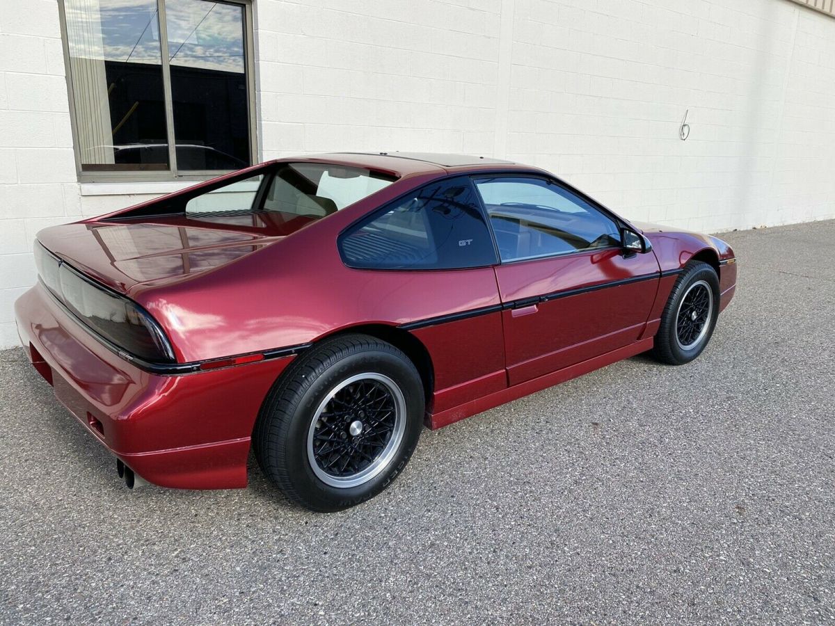 1988 Pontiac Fiero GT - photo 7