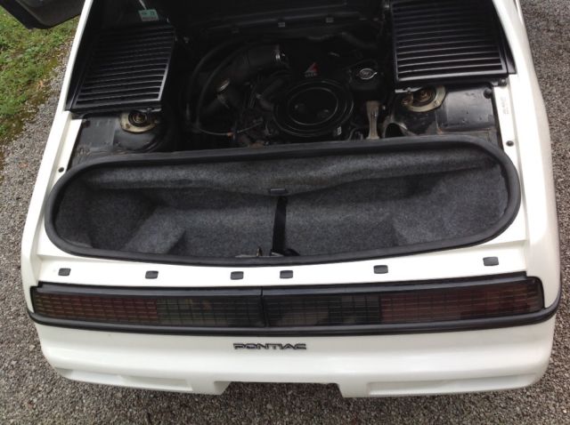 1988 Pontiac Fiero Coupe - photo 11