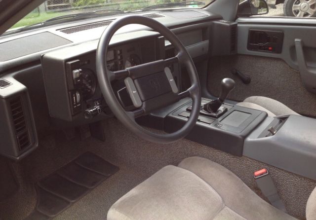 1988 Pontiac Fiero Coupe - photo 12