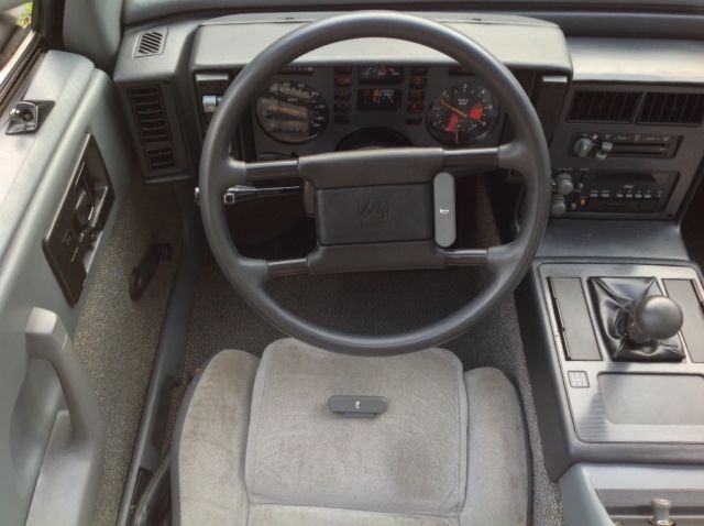 1988 Pontiac Fiero Coupe - photo 13