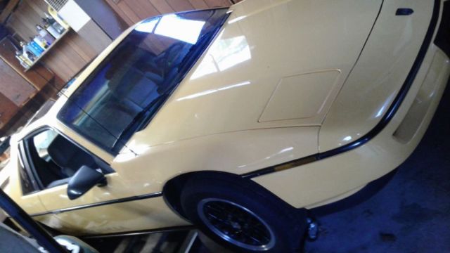 1988 Pontiac Fiero - photo 2