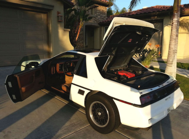 1988 Pontiac Fiero Coup - photo 11