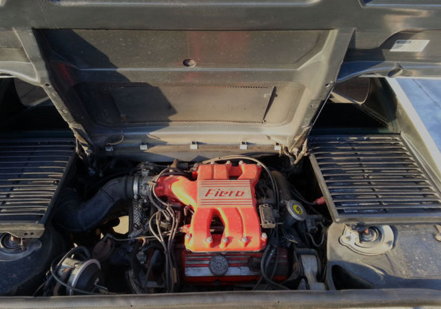 1988 Pontiac Fiero Coup - photo 4