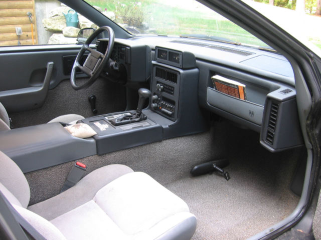 1988 Pontiac Fiero - photo 4
