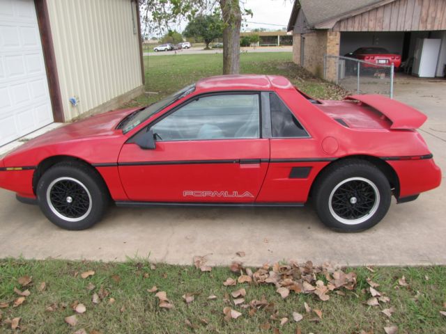 1988 Pontiac Fiero Formula - photo 2