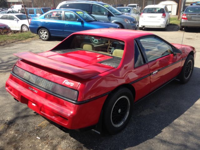 1988 Pontiac Fiero - photo 5