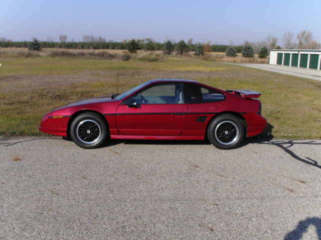 1988 Pontiac Fiero GT