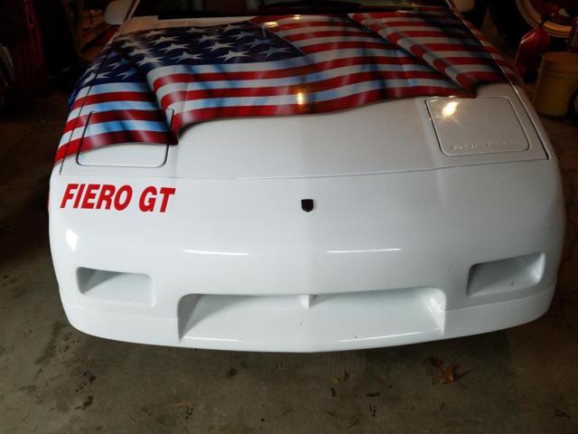 1988 Pontiac Fiero red - photo 3
