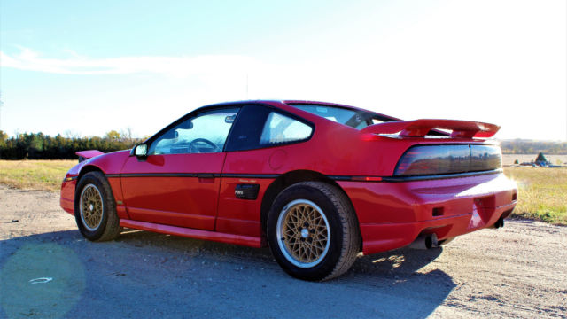 1988 Pontiac Fiero GT - photo 4