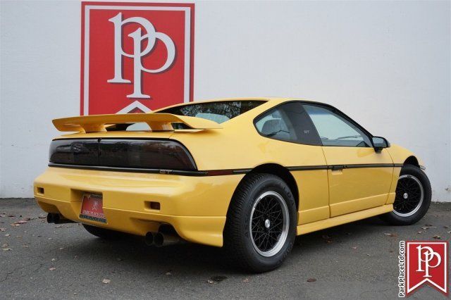 1988 Pontiac Fiero GT - photo 4