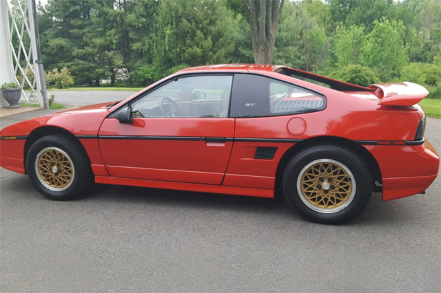 1988 Pontiac Fiero GT - photo 4