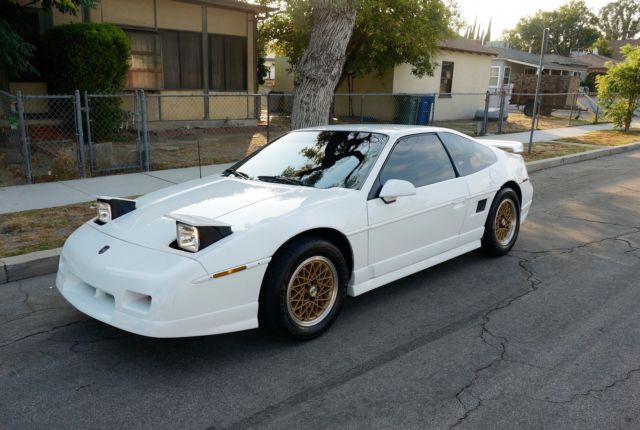 1988 Pontiac Fiero GT - photo 3