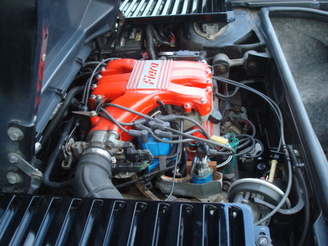 1988 Pontiac Fiero 2 Door Coupe - photo 12