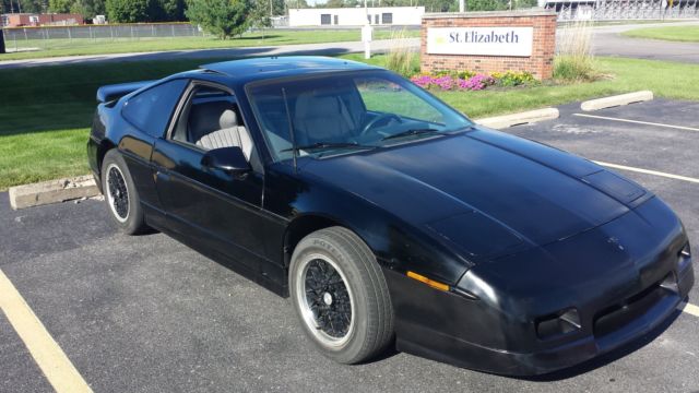 1988 Pontiac Fiero GT - photo 3