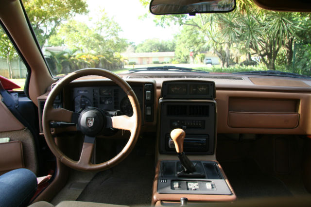 1988 Pontiac Fiero GT Coupe 2-Door - photo 11