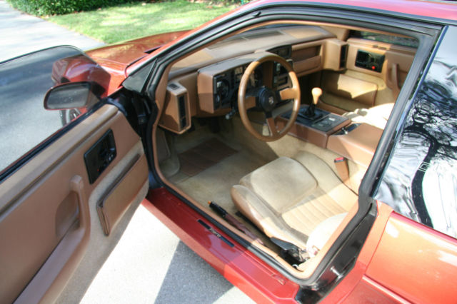 1988 Pontiac Fiero GT Coupe 2-Door - photo 7
