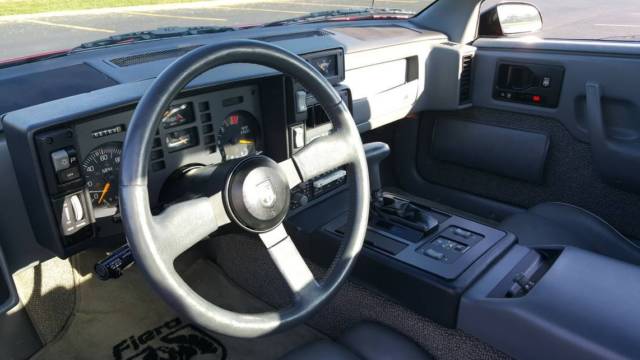 1988 Pontiac Fiero GT - photo 5