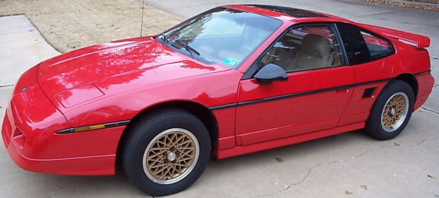 1988 Pontiac Fiero GT red stock low miles gold wheels lumbar seat very rare 1988 Pontiac Fiero