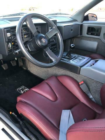 1988 Pontiac Fiero GT - photo 4