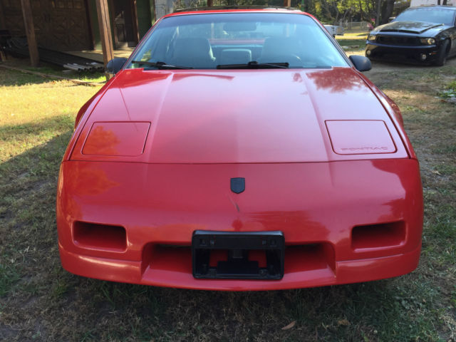 1988 Pontiac Fiero - photo 3